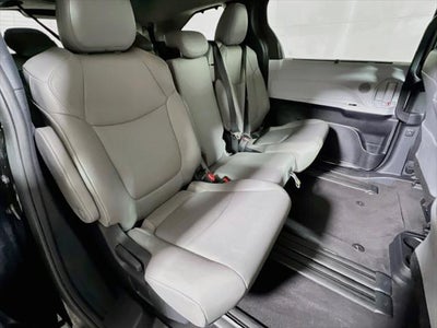 2026 Toyota Sienna XLE 8 Passenger