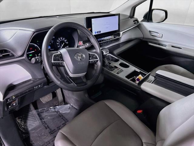 2026 Toyota Sienna XLE 8 Passenger