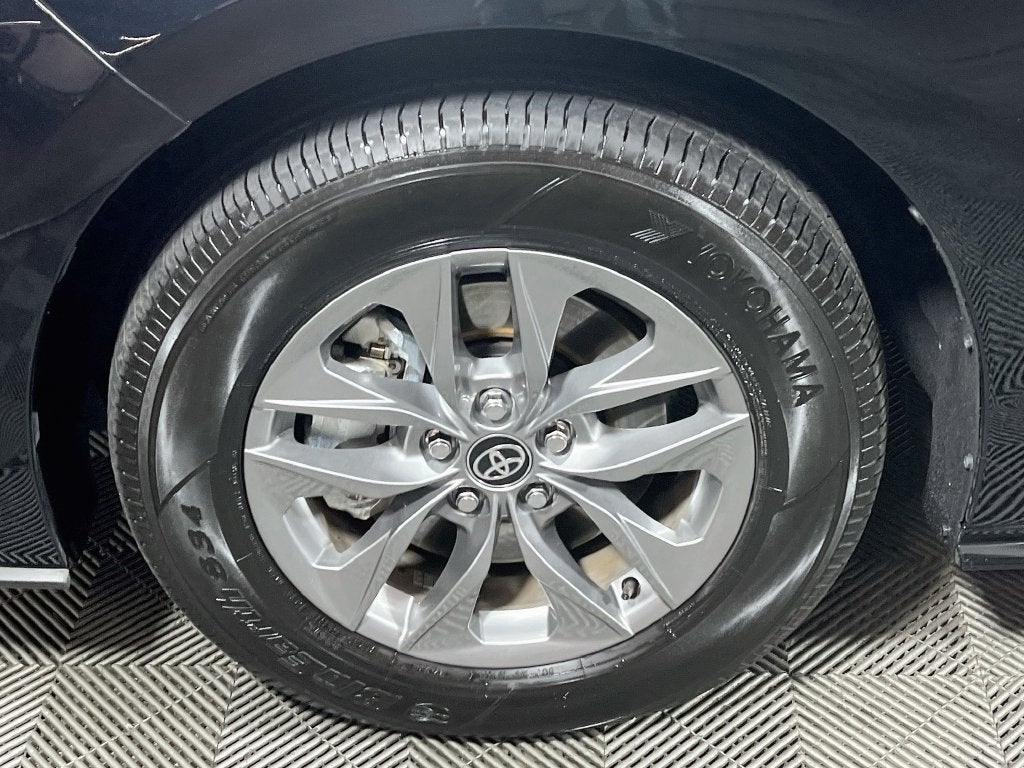 2026 Toyota Sienna XLE 8 Passenger