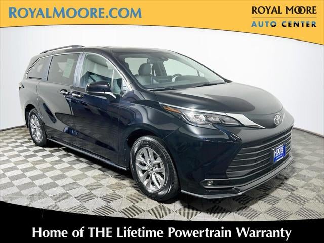 2026 Toyota Sienna XLE 8 Passenger