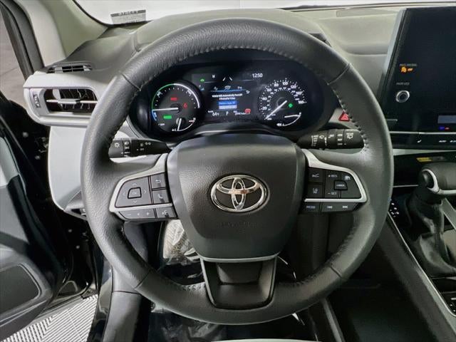 2026 Toyota Sienna XLE 8 Passenger