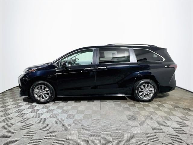 2026 Toyota Sienna XLE 8 Passenger
