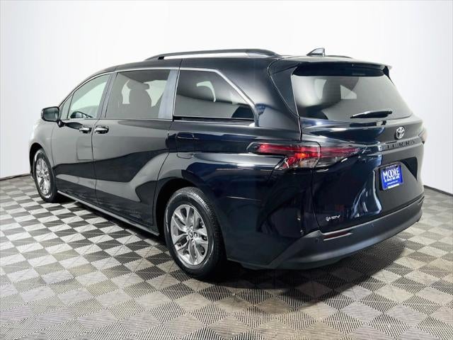 2026 Toyota Sienna XLE 8 Passenger
