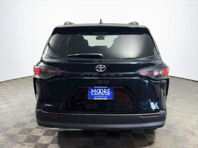 2026 Toyota Sienna XLE 8 Passenger