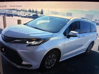 2023 Toyota Sienna XLE 8 Passenger