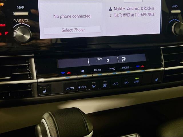2024 Toyota Sienna XLE - Photo 48