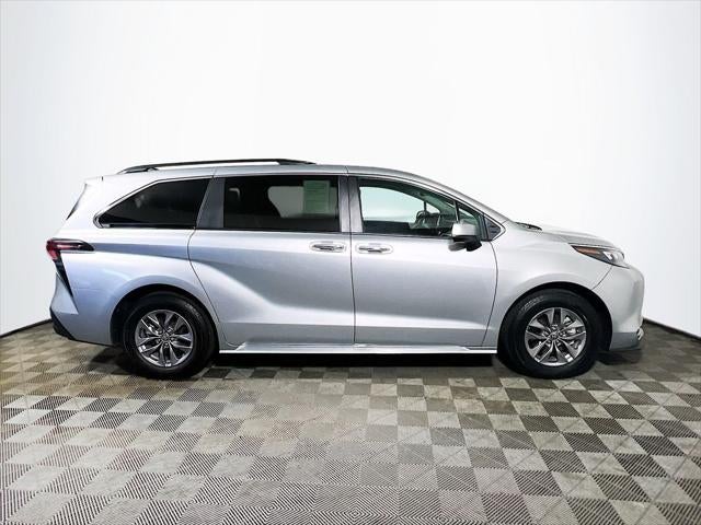2024 Toyota Sienna XLE - Photo 42