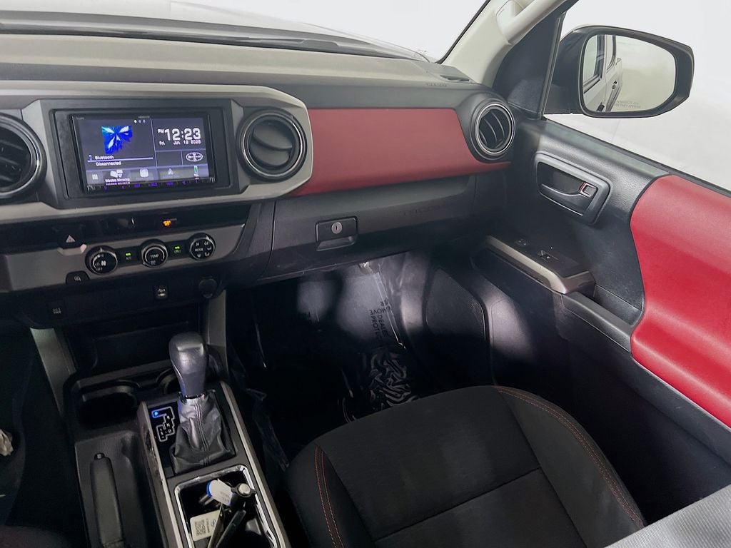 2016 Toyota Tacoma SR5