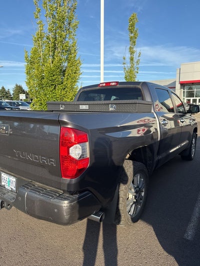 2017 Toyota Tundra Platinum 5.7L V8