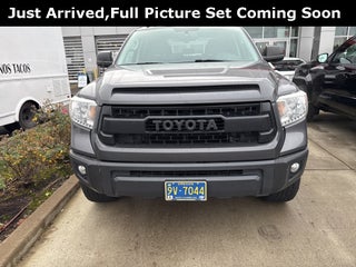 2017 Toyota Tundra SR5 5.7L V8