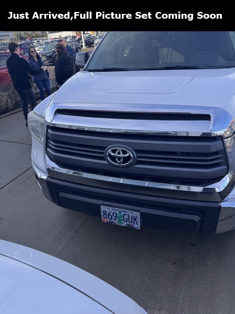 2014 Toyota Tundra SR5