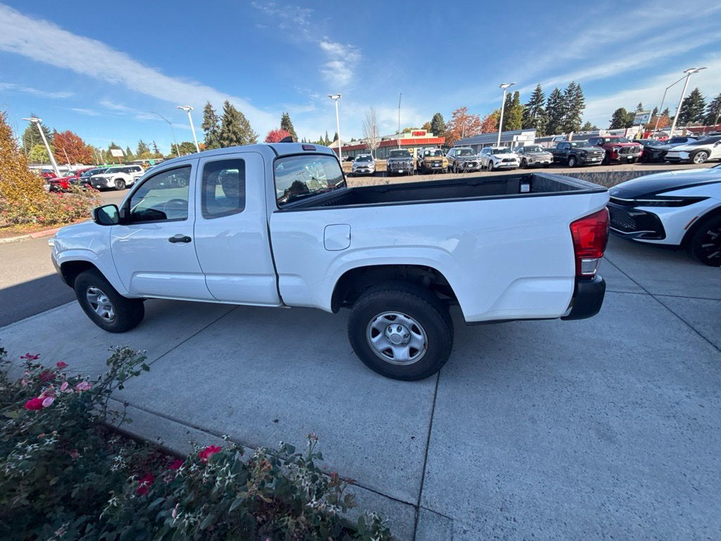2017 Toyota Tacoma SR