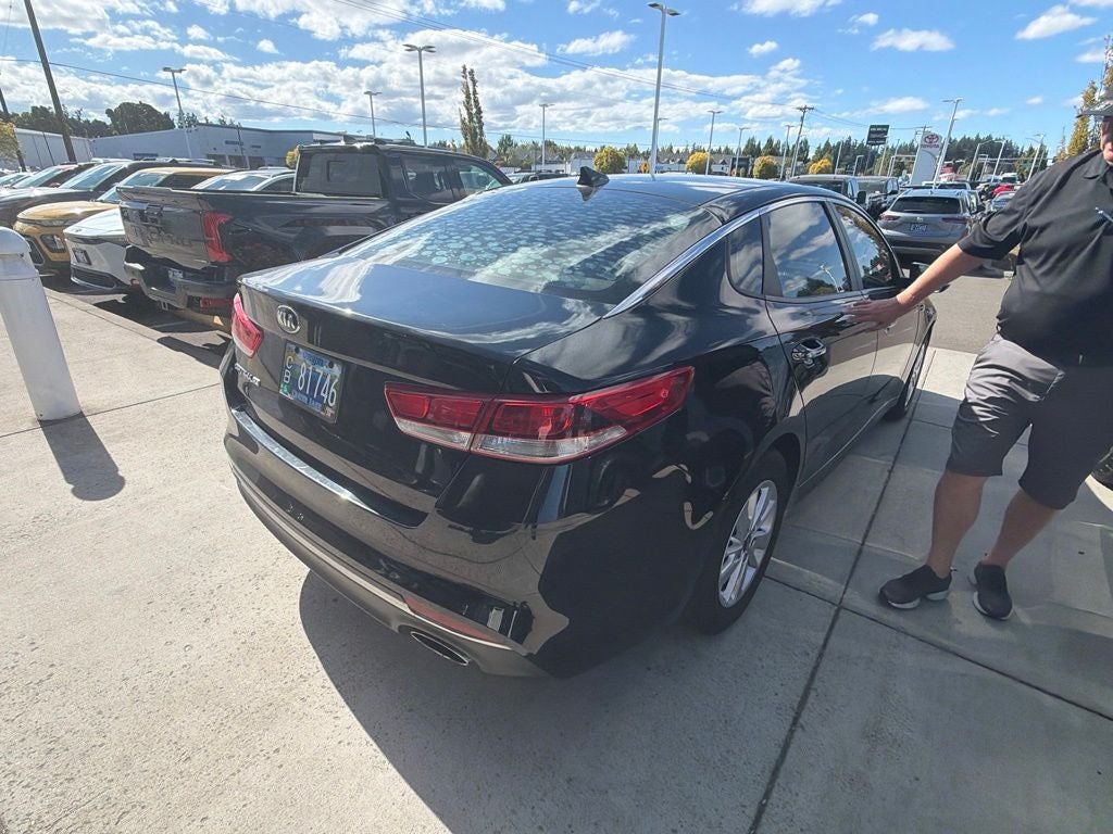 2017 Kia Optima LX