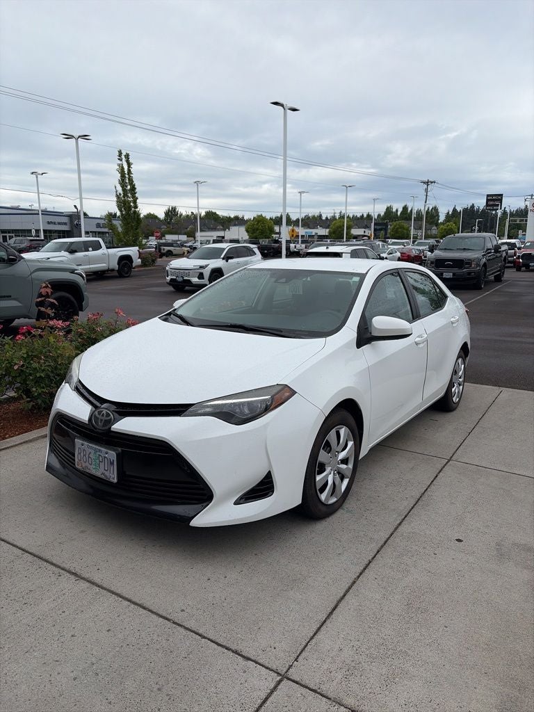 2017 Toyota Corolla LE AT's photo