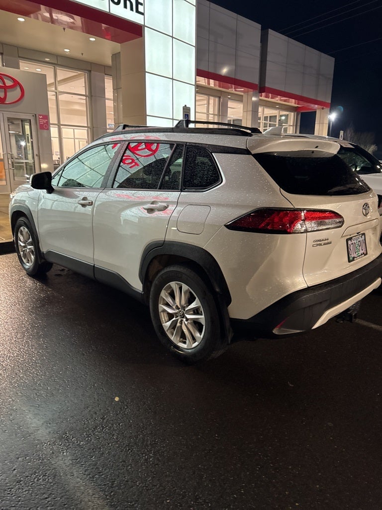 2024 Toyota Corolla Cross LE