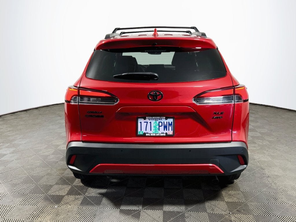 2024 Toyota Corolla Cross XLE