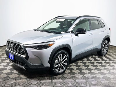 2025 Toyota Corolla Cross XLE