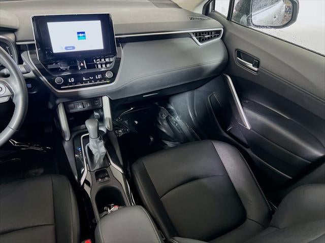 2025 Toyota Corolla Cross XLE