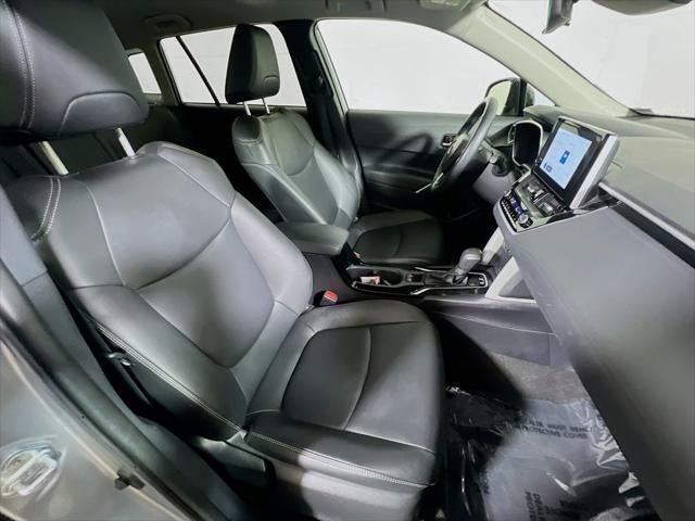 2025 Toyota Corolla Cross XLE