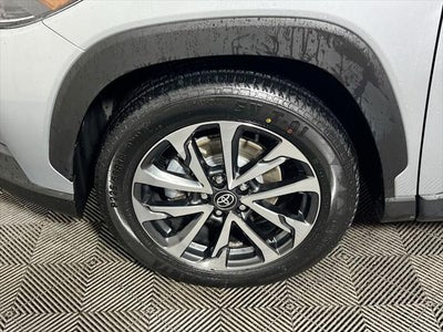 2025 Toyota Corolla Cross XLE