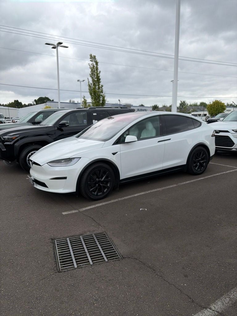 2023 Tesla Model X Base