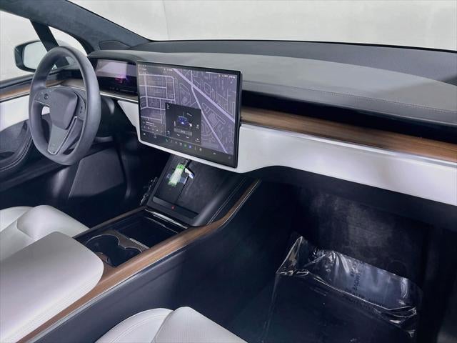 2023 Tesla Model X Standard Range