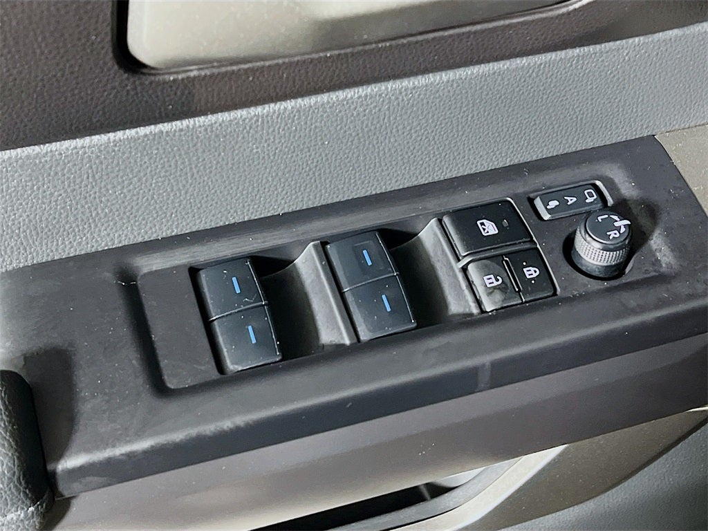 2024 Toyota Sequoia SR5