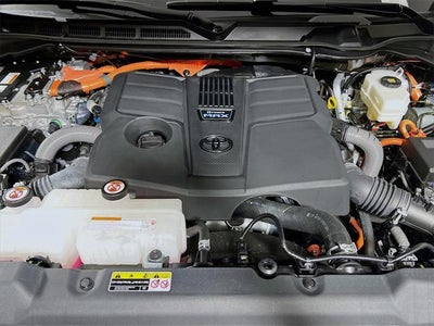 2024 Toyota Sequoia SR5