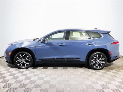 2025 Toyota Crown Signia XLE
