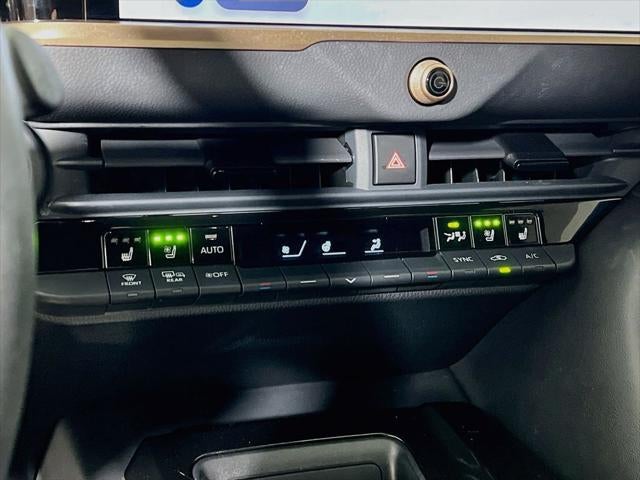 2025 Toyota Crown Signia XLE