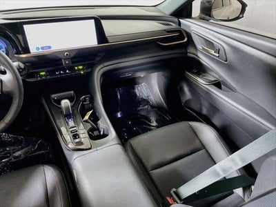 2025 Toyota Crown Signia XLE