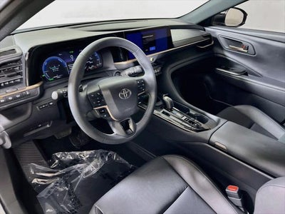 2025 Toyota Crown Signia XLE