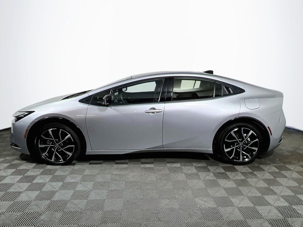 2025 Toyota Prius Plug-In Hybrid XSE Premium