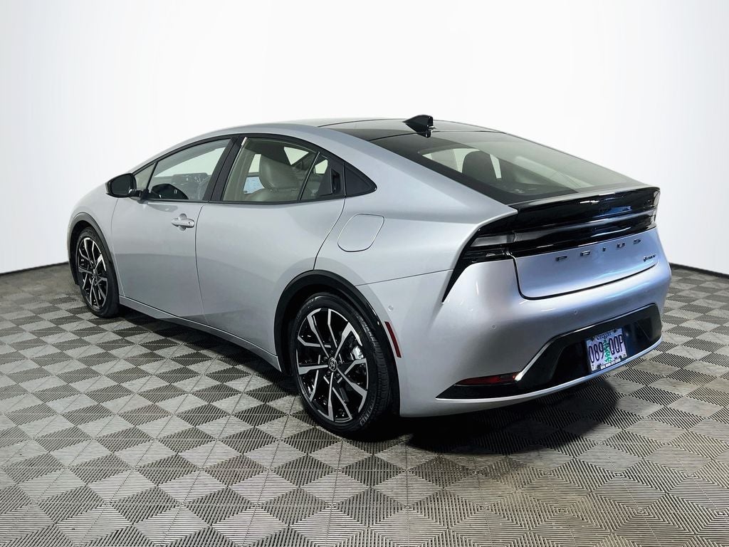 2025 Toyota Prius Plug-In Hybrid XSE Premium