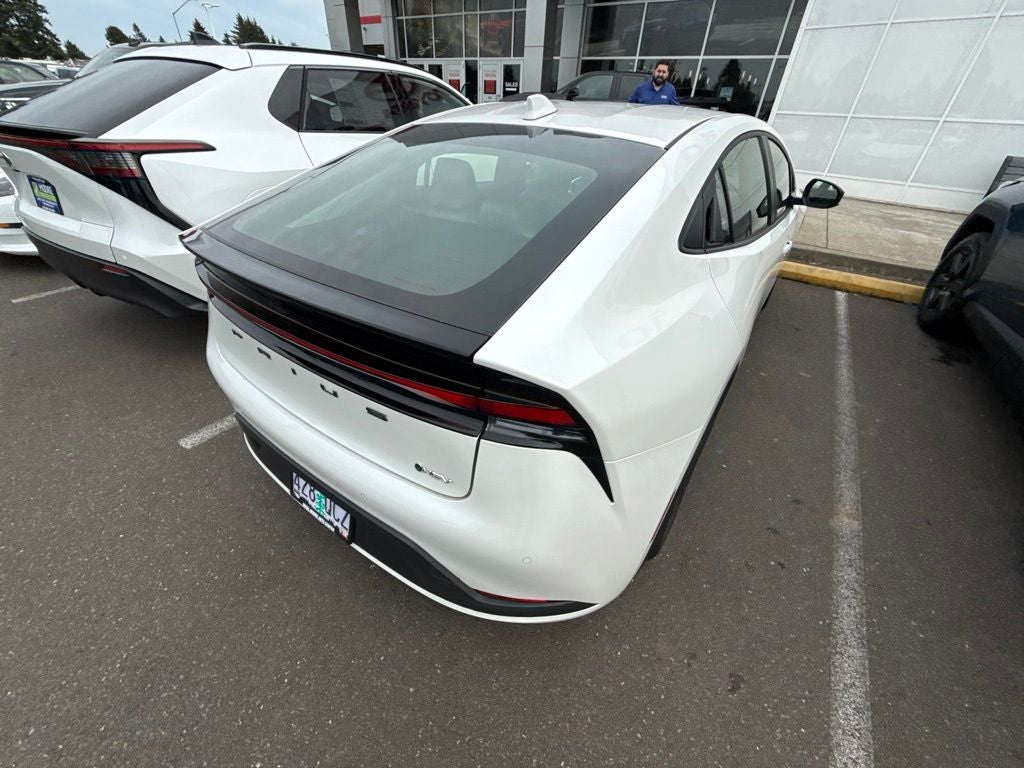 2024 Toyota Prius LE