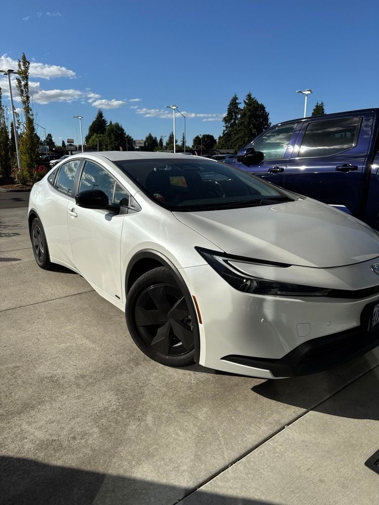 2024 Toyota Prius LE