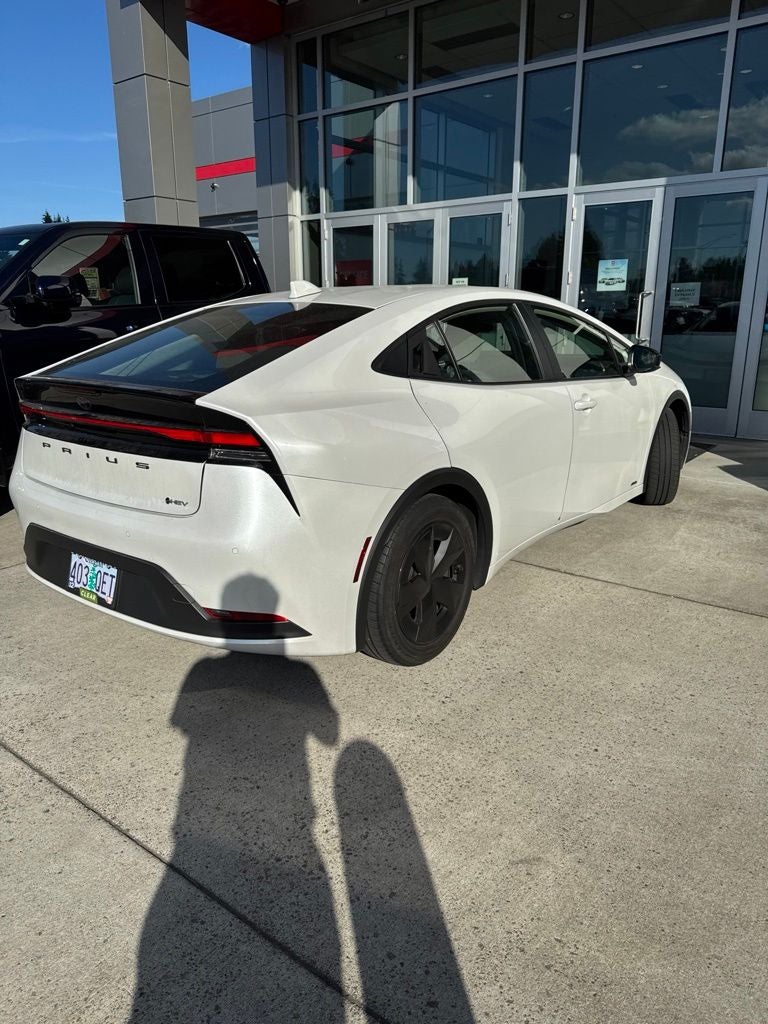 2024 Toyota Prius LE