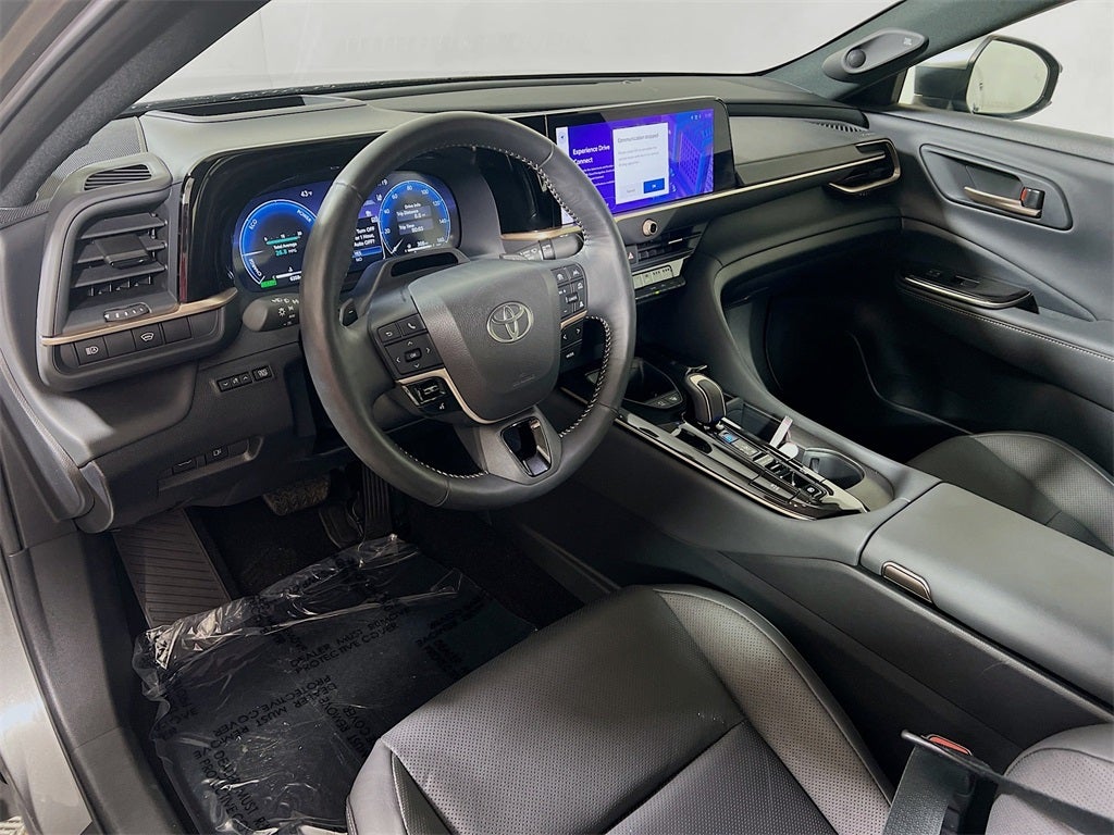 2025 Toyota Crown Platinum