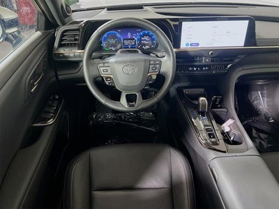 2025 Toyota Crown Platinum