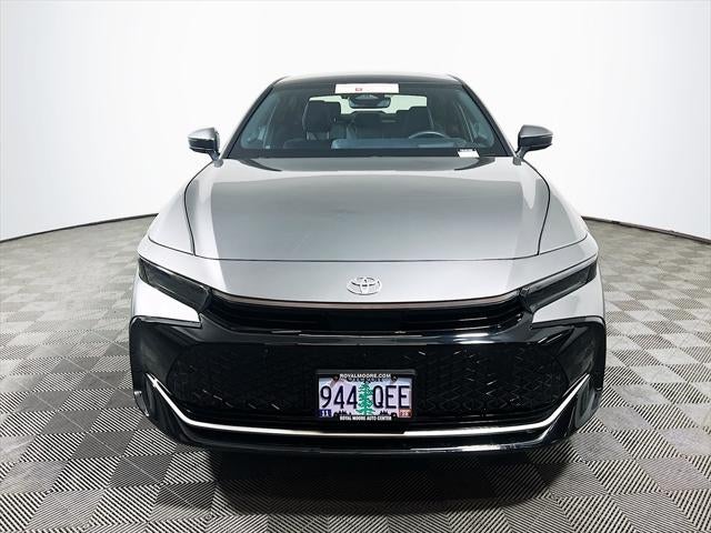 2025 Toyota Crown Platinum