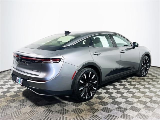 2025 Toyota Crown Platinum