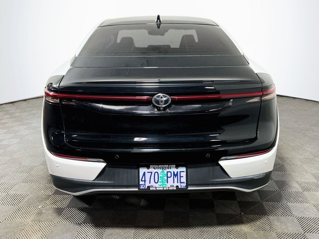 2023 Toyota Crown Platinum