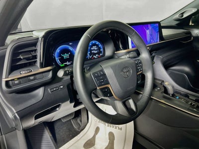 2023 Toyota Crown Platinum