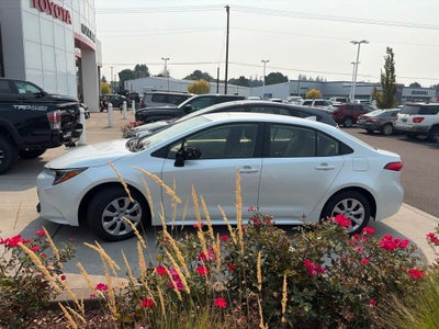 2025 Toyota Corolla LE