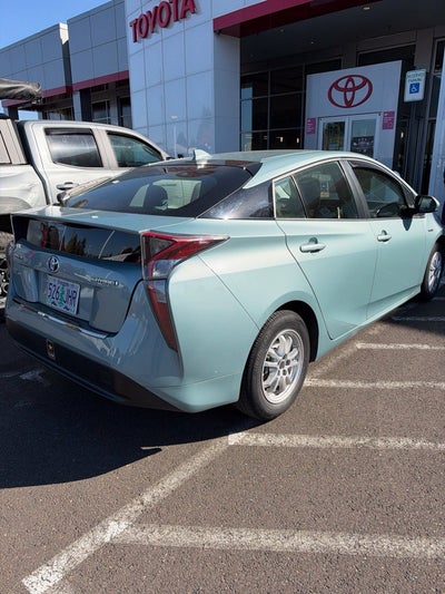2016 Toyota Prius Two