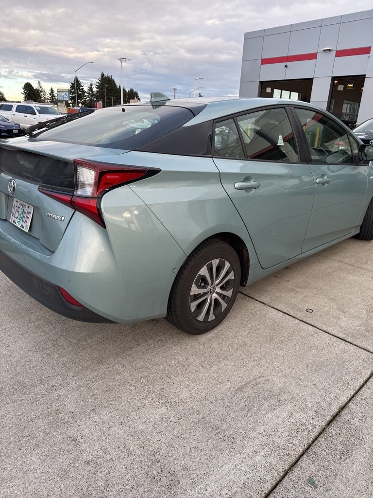 2022 Toyota Prius LE AWD-e