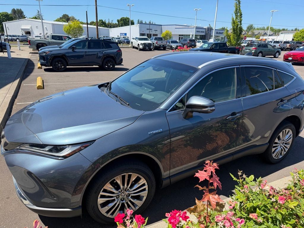 2021 Toyota Venza LE