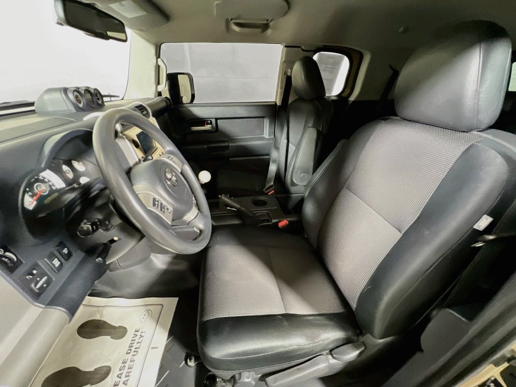 2014 Toyota FJ Cruiser Base