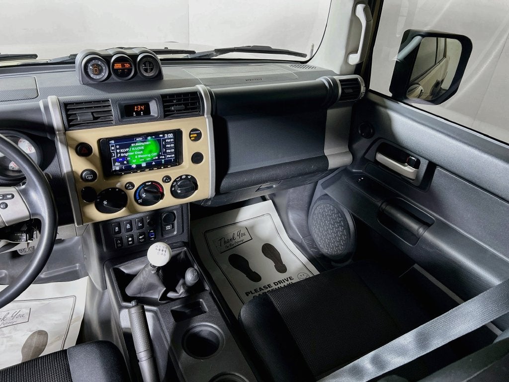 2014 Toyota FJ Cruiser Base
