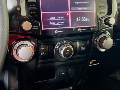 2024 Toyota 4Runner TRD Off-Road